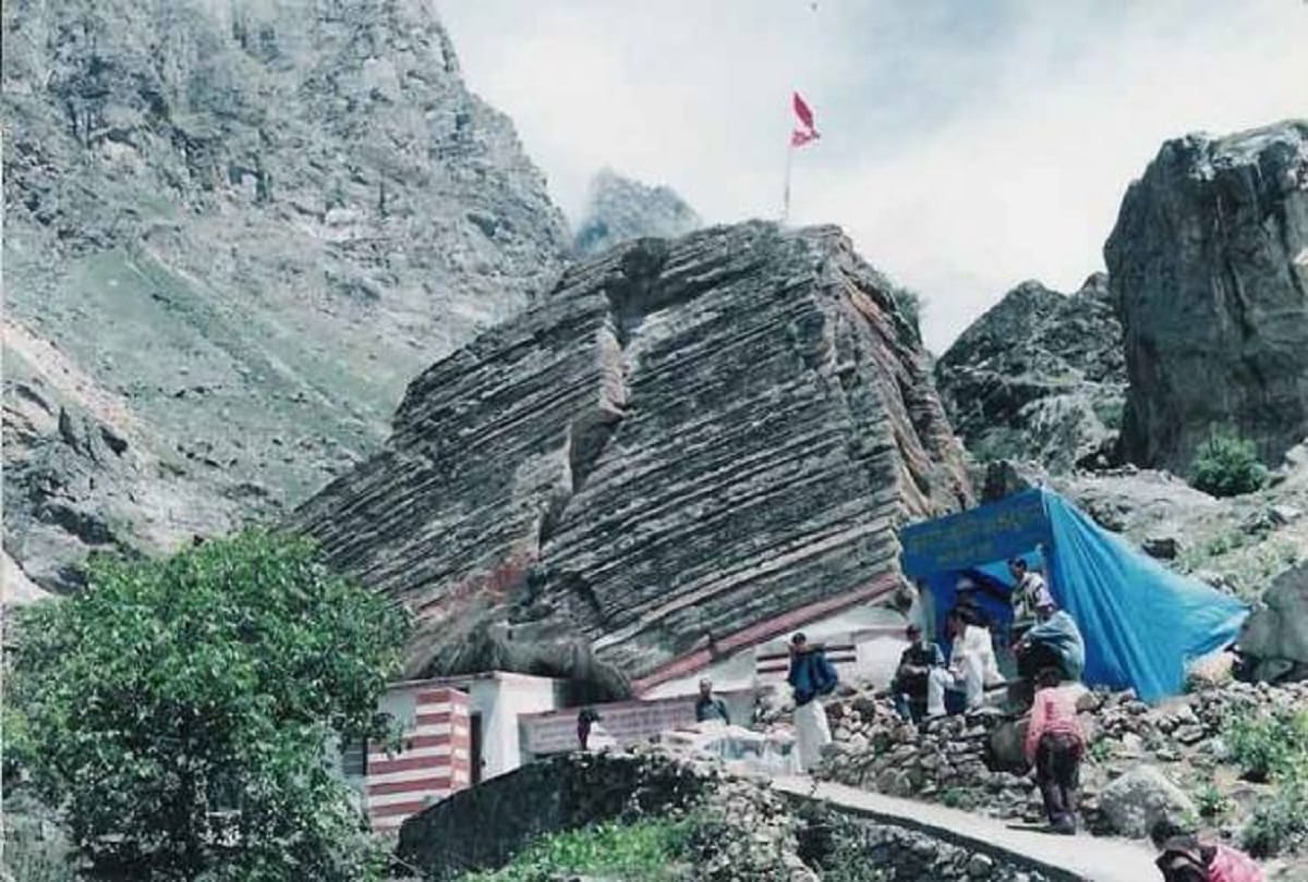 know mystery about vyas cave mana village uttarakhand last indian village