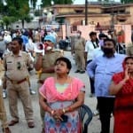 पानी की टंकी पर चढ़े शराबी को उतरवाने का प्रयास करती पूर्व मेयर शकुंतला भारती