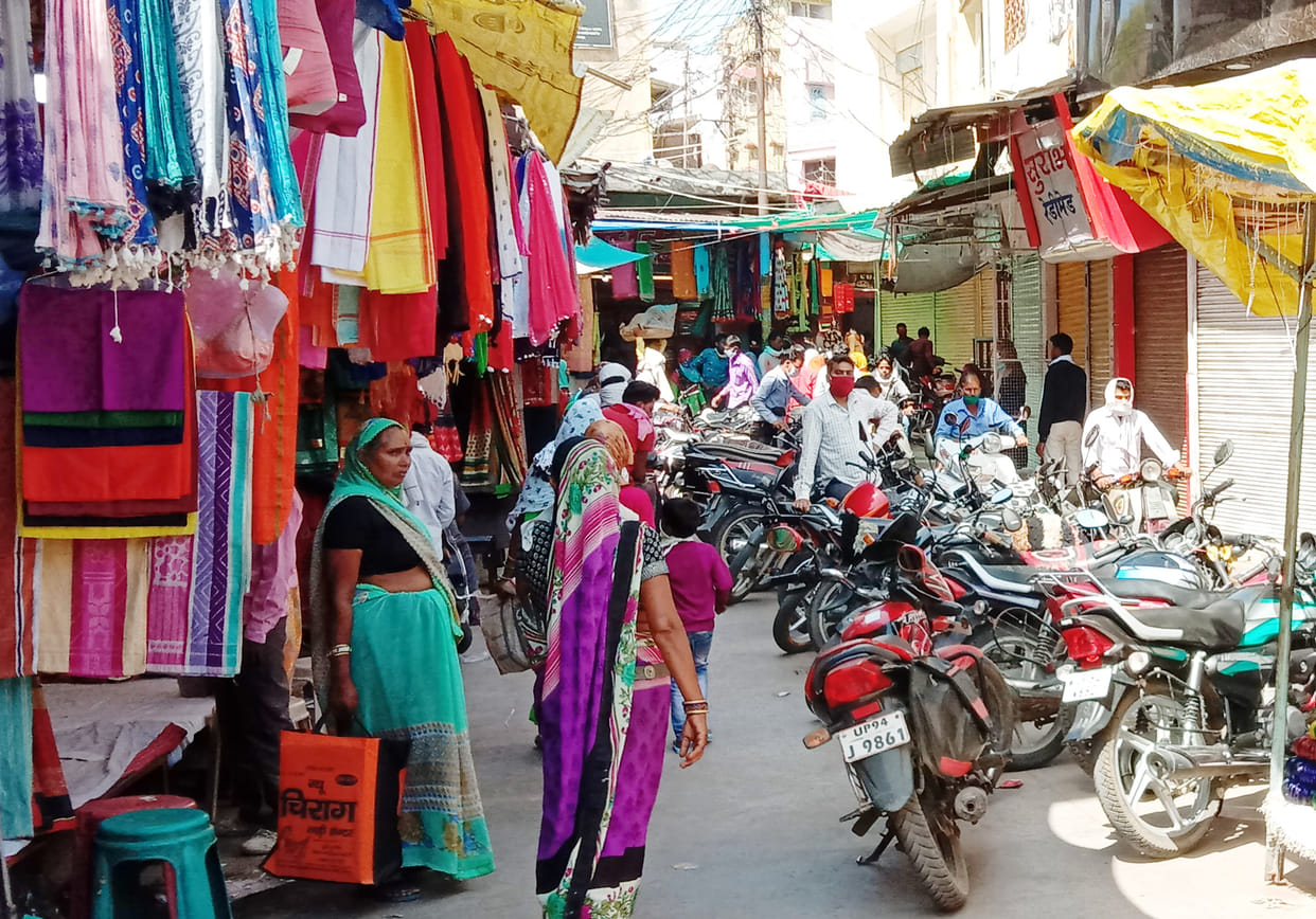 One side shop officer hard work