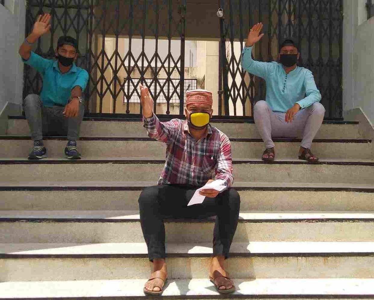 Students adamant on cancellation of online exam form date