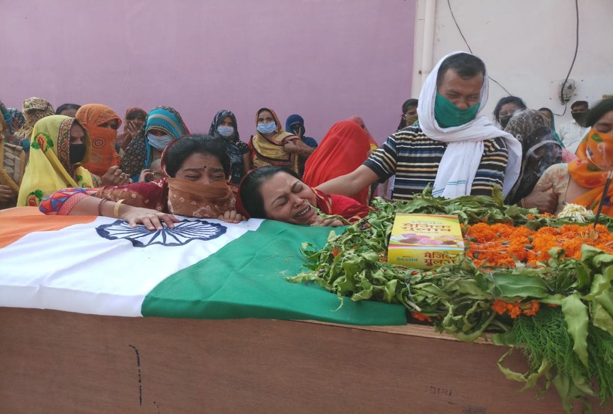 Bsf Sub Insprctor Dead body Reach Home Jasrana