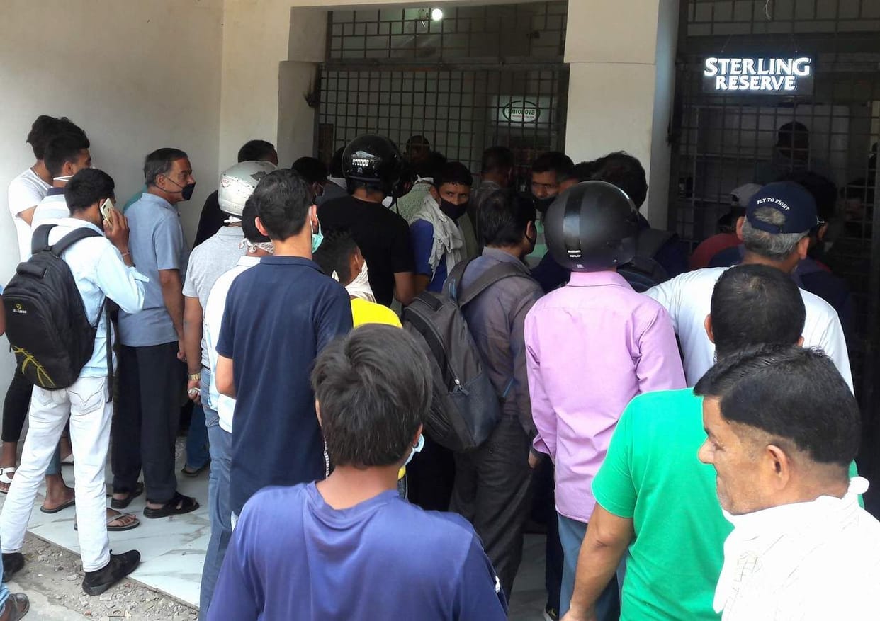 Crowds thronged in shops, physical distance rules not followed