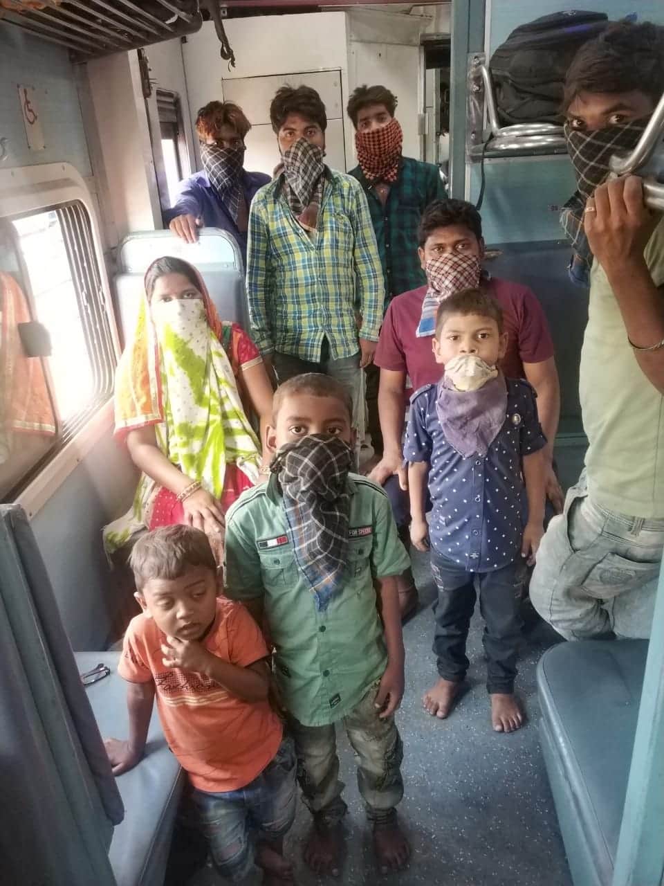 Pratapgarh: Special train carrying 1172 workers from Gujarat