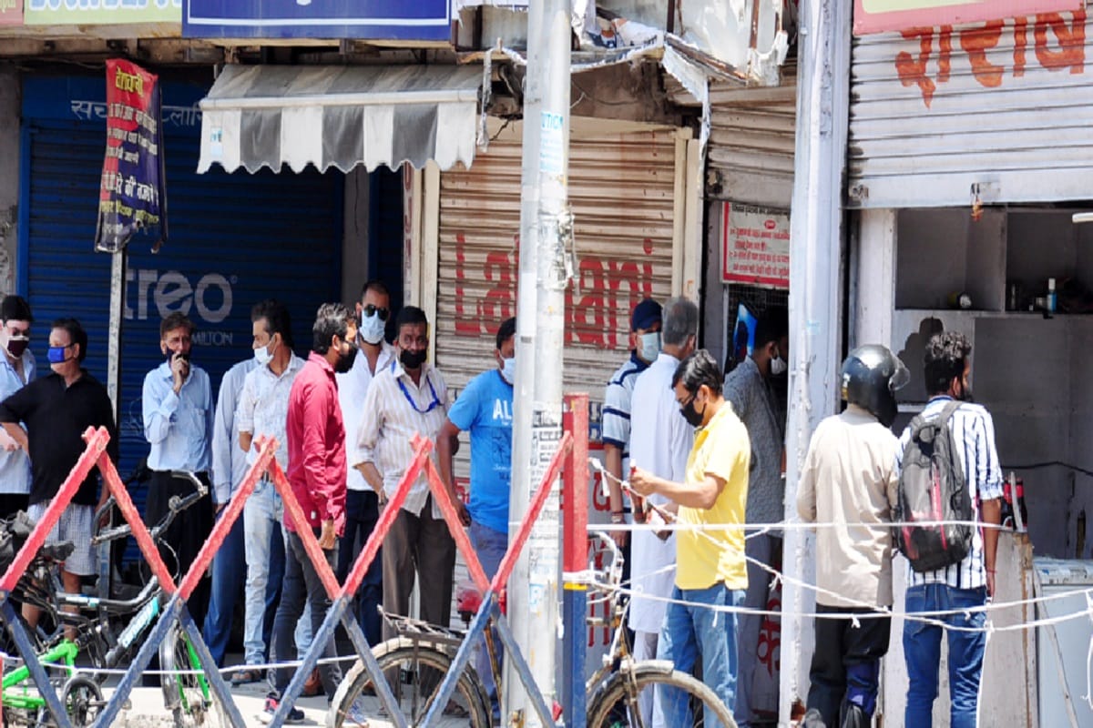 UP: Now liquor will be sold through POS machines in the state  