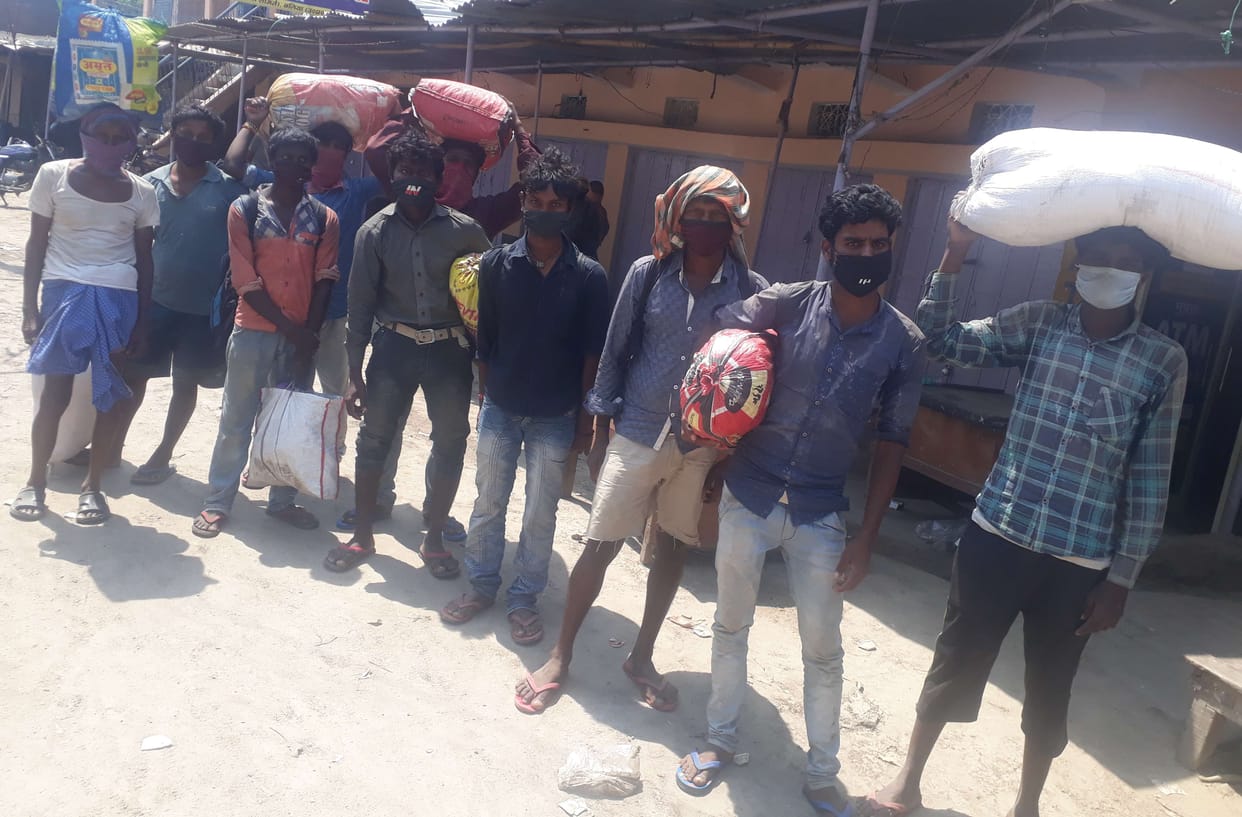 Crisis in front of daily lives, going home on foot