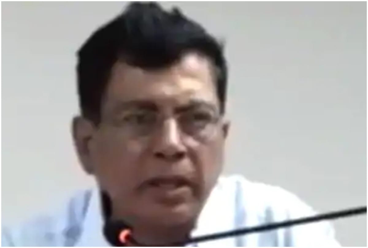 Plaint against ex MP for misbehaving with intern dentists