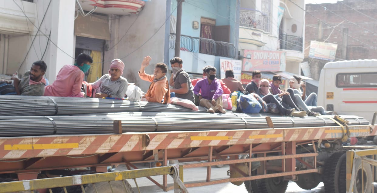 Seven laborers trapped in the district sent to Rajasthan