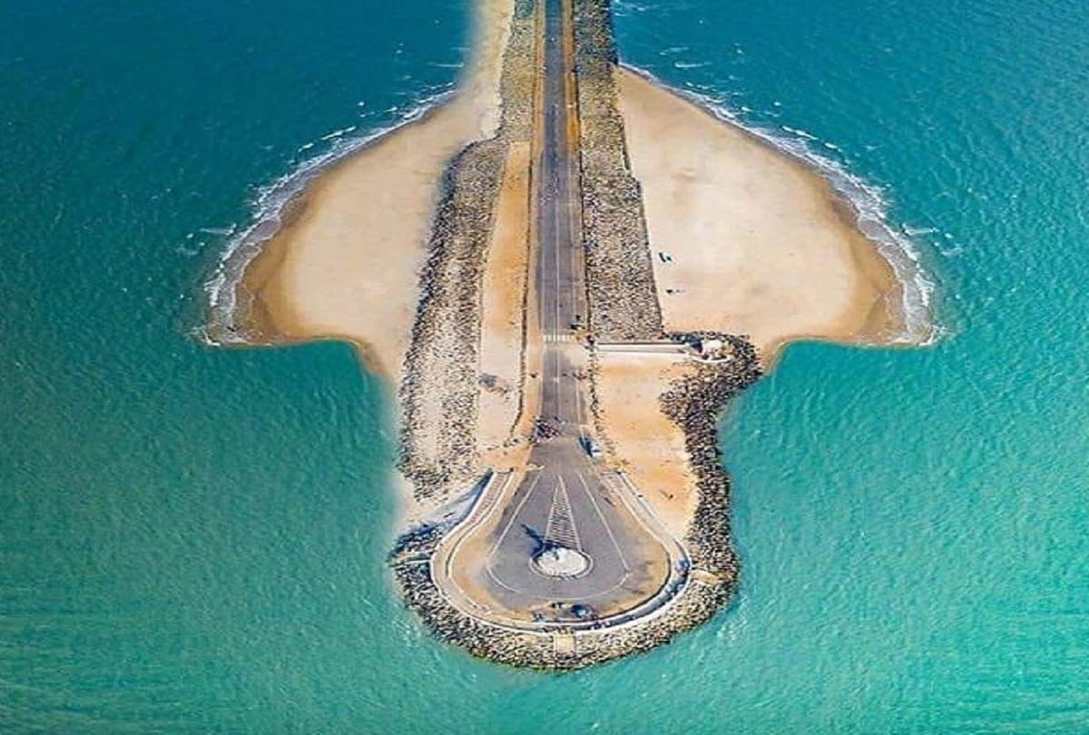 Last road of India Dhanushkodi near srilanka border mysterious place