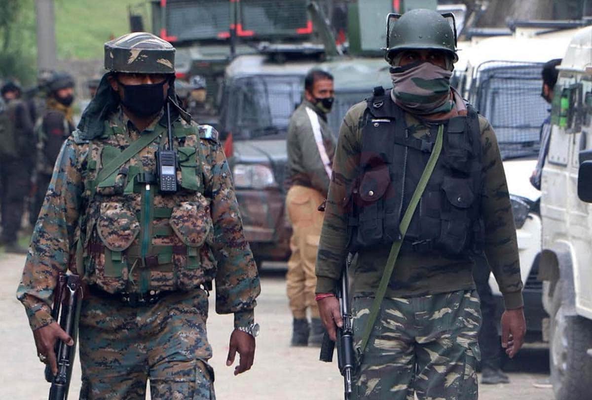Riyaz Naikoo latest news in hindi, Beighpora Awantipura encounter jammu kashmir