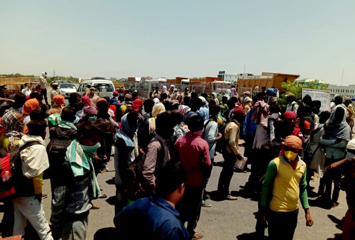 migrates workers create ruckus at Agra-Firozabad border in lockdown