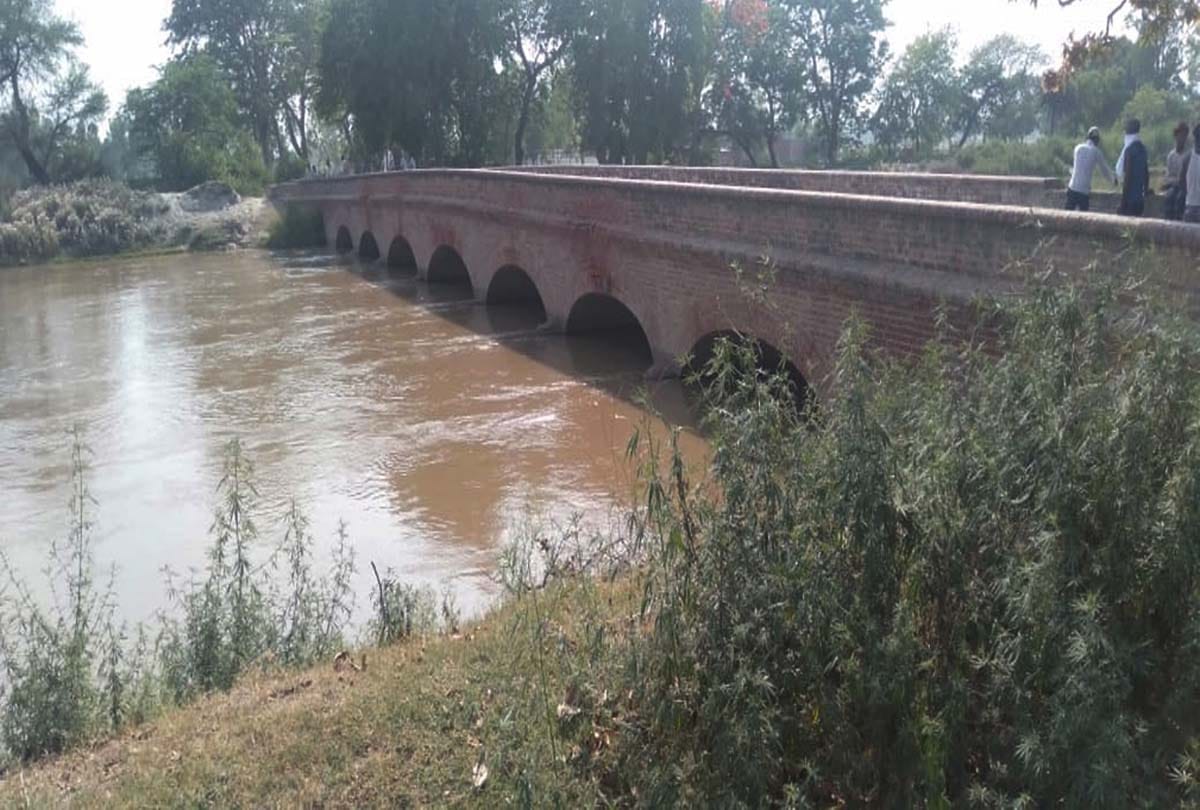 Boy drowned in Rajabha in hardoi