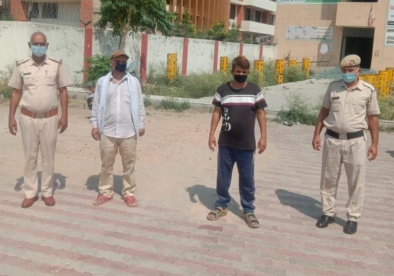 Police caught 2 crminal with 200 carton liquor.