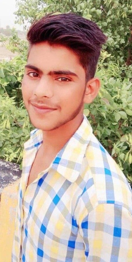 Hathras: Truck-crushed Navdumpi, both killed