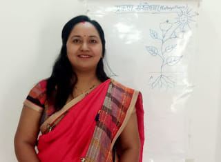 Smartphone parents become helpers, now children of poor are also studying online