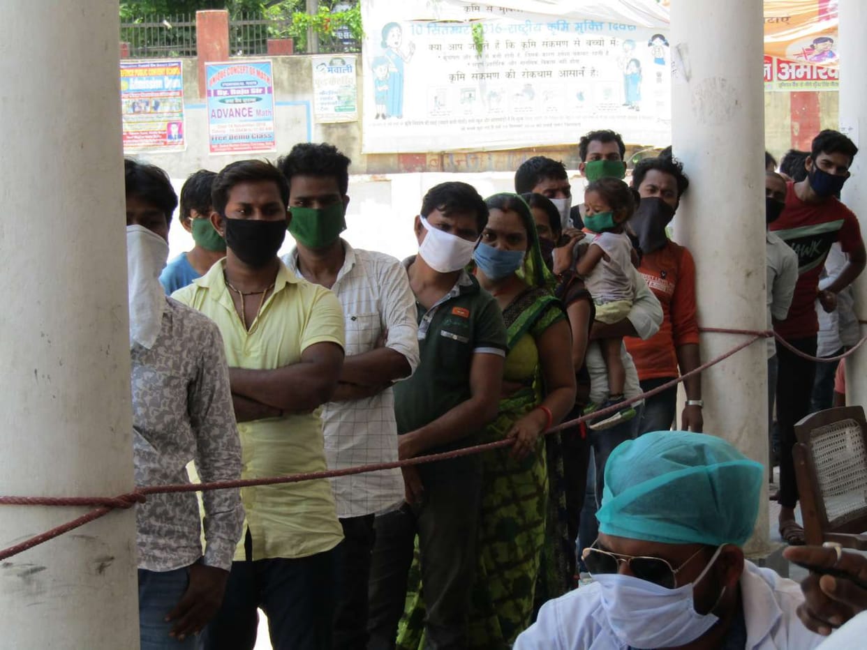 781 migrant workers arrived in the district by 28 buses