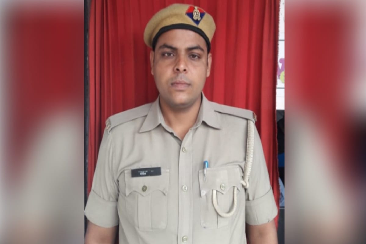 Muzaffarnagar Uttar Pradesh Coronavirus News in Hindi, Constable Mohit returned to duty six days after cremating two sons