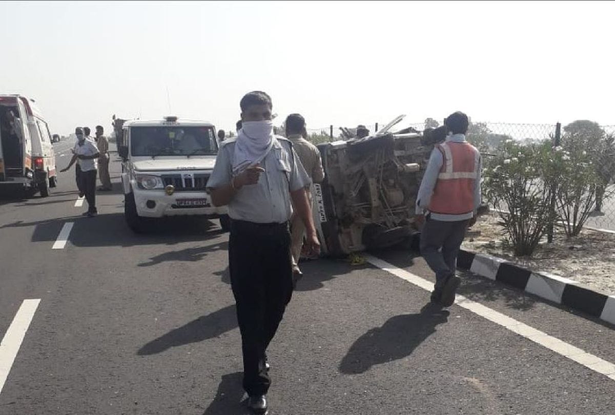 road accident on Agra-Lucknow Expressway in mainpuri