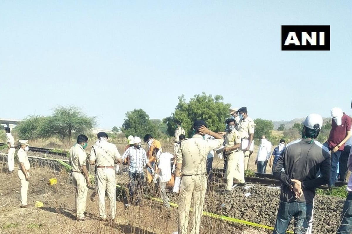 Maharashtra aurangabad train accident latest news in hindi empty rake of goods wagon ran over some people