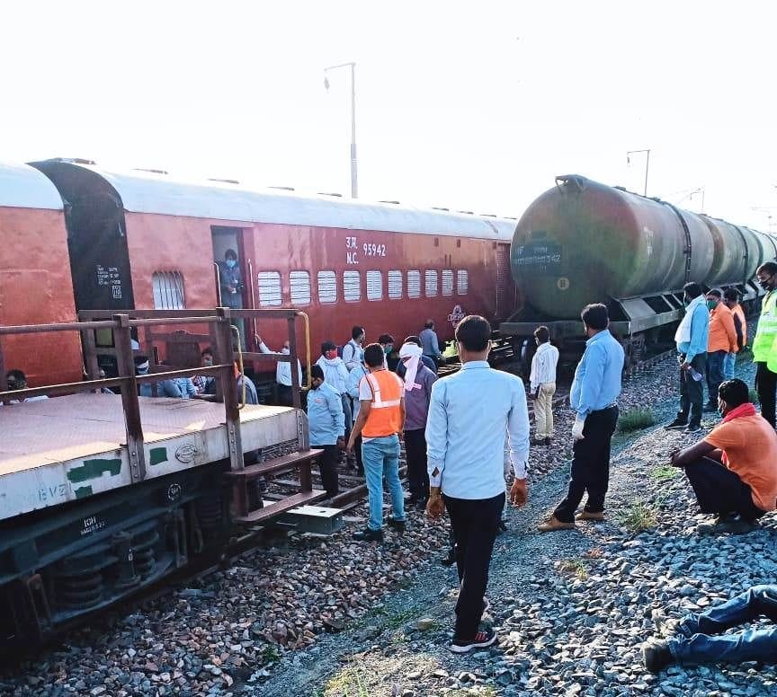 goods carrier being drelaied