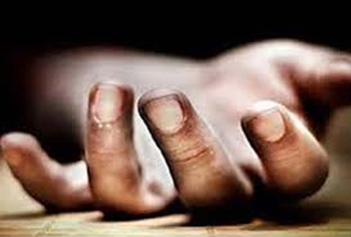 Bike rider dies due to collision with unknown vehicle in hardoi up