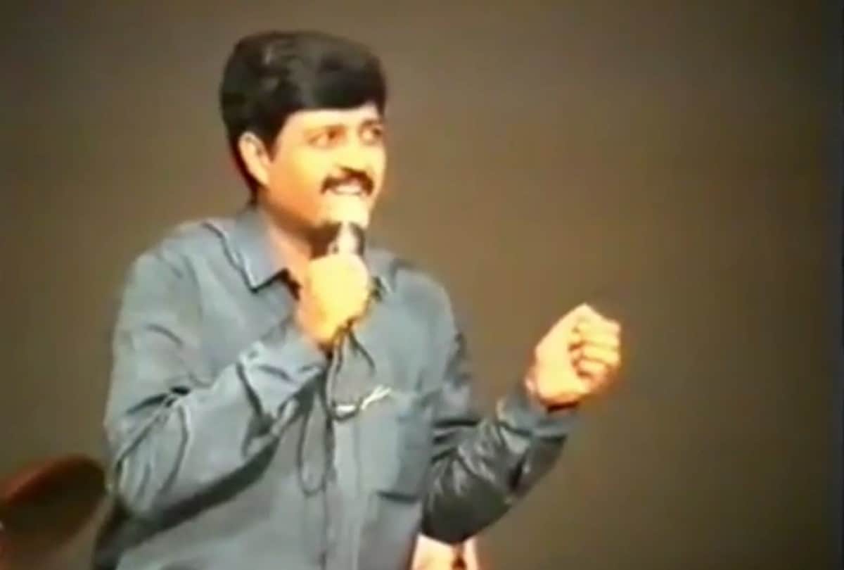 Sonu Nigam posts Priyanka Chopra father Dr Ashok Chopra singing on stage old video viral