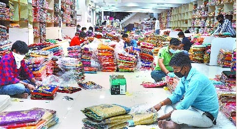 Bulk of the textile market in Bareilly also returned