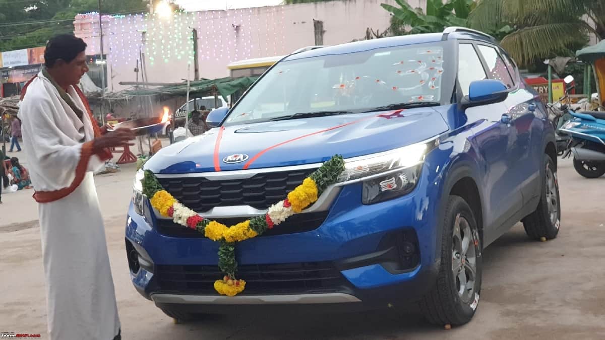 Which Mid-Size SUV you should buy: Will Volkswagen Taigun take on Kia Seltos in the compact SUV segment, read the comparison of both