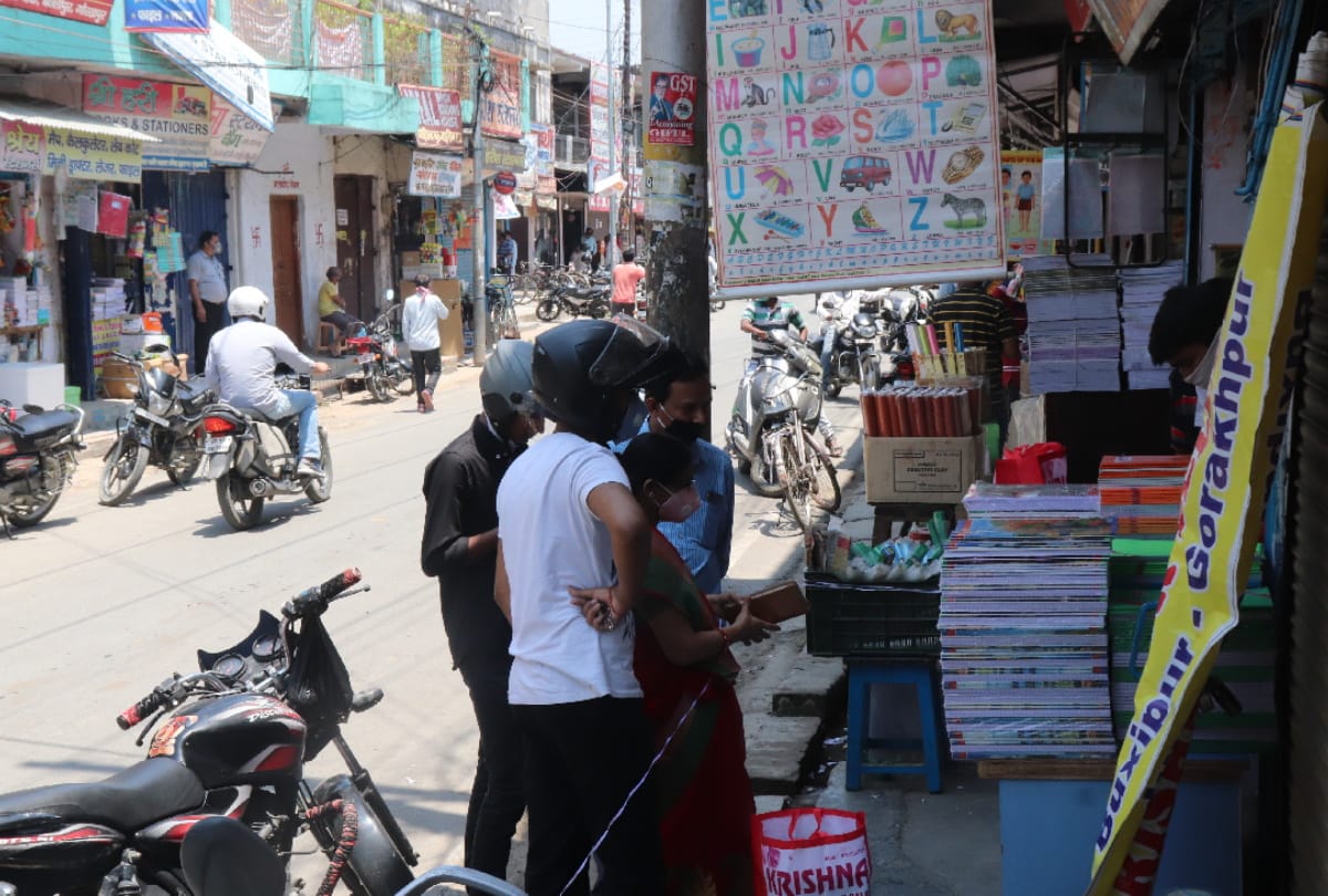 Administration will permite open another shops after a few day due to crowd during lockdown 3.0 in gorakhpur