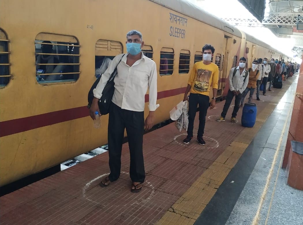 Special train arrived for workers from Rajkot