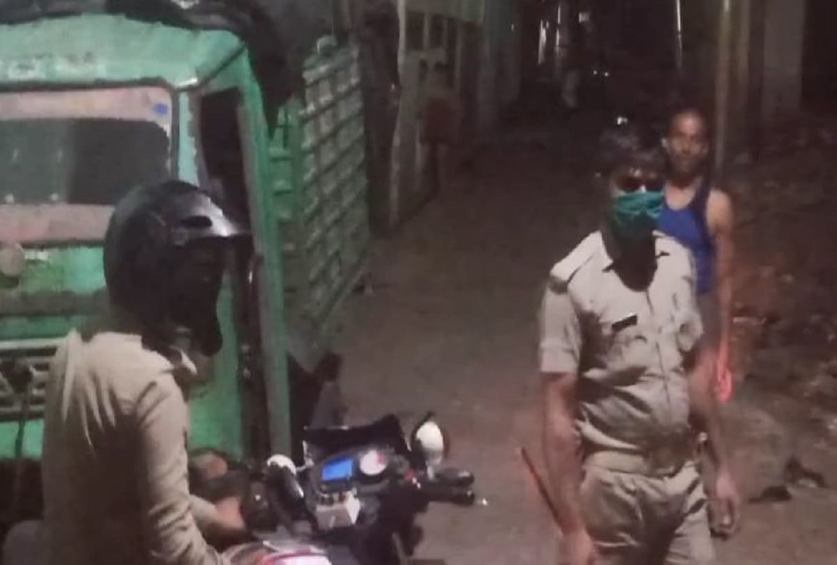 locals call a man corona and brutally beats him treatment going on