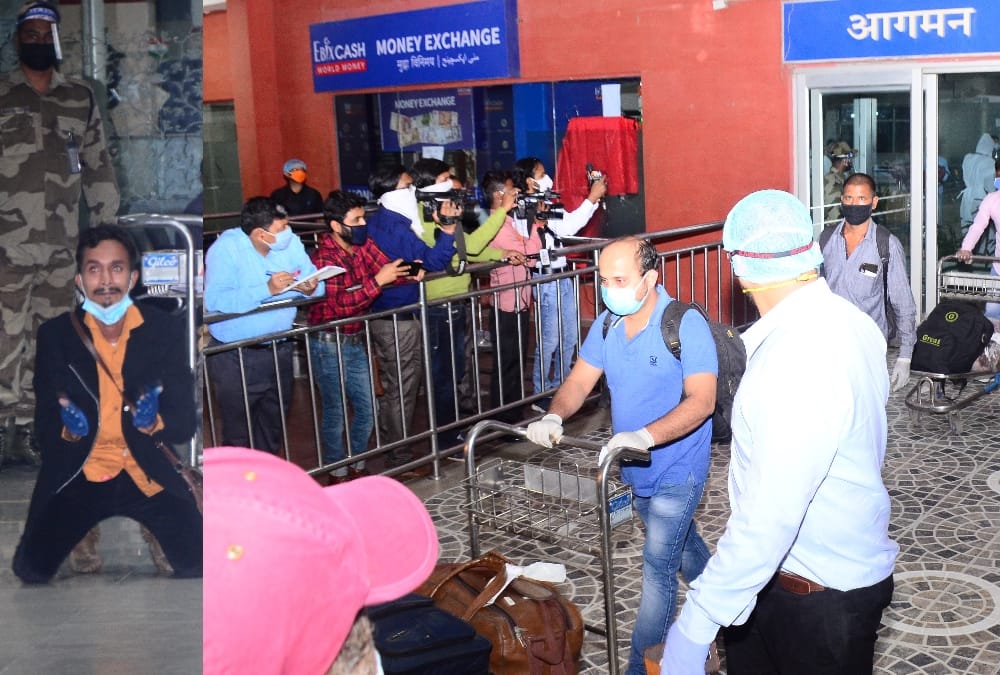 NRIs stranded in gulf countries came back to home.