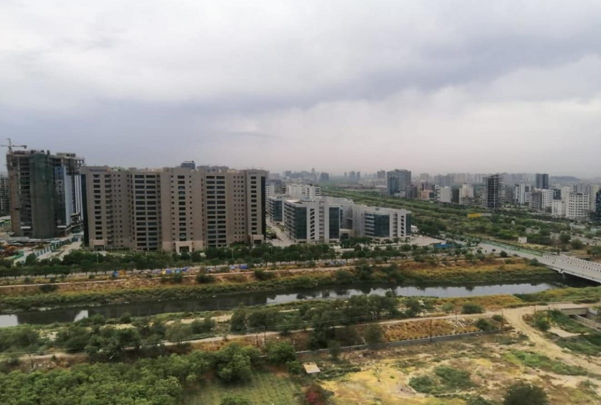 delhi weather update possibility of rain on sunday poeple will get relief from heat