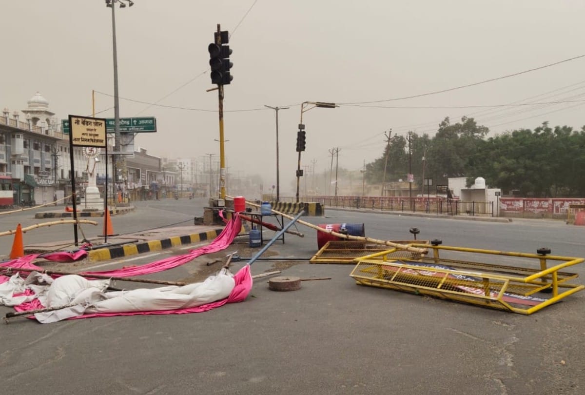 agra weather change due to dust storm