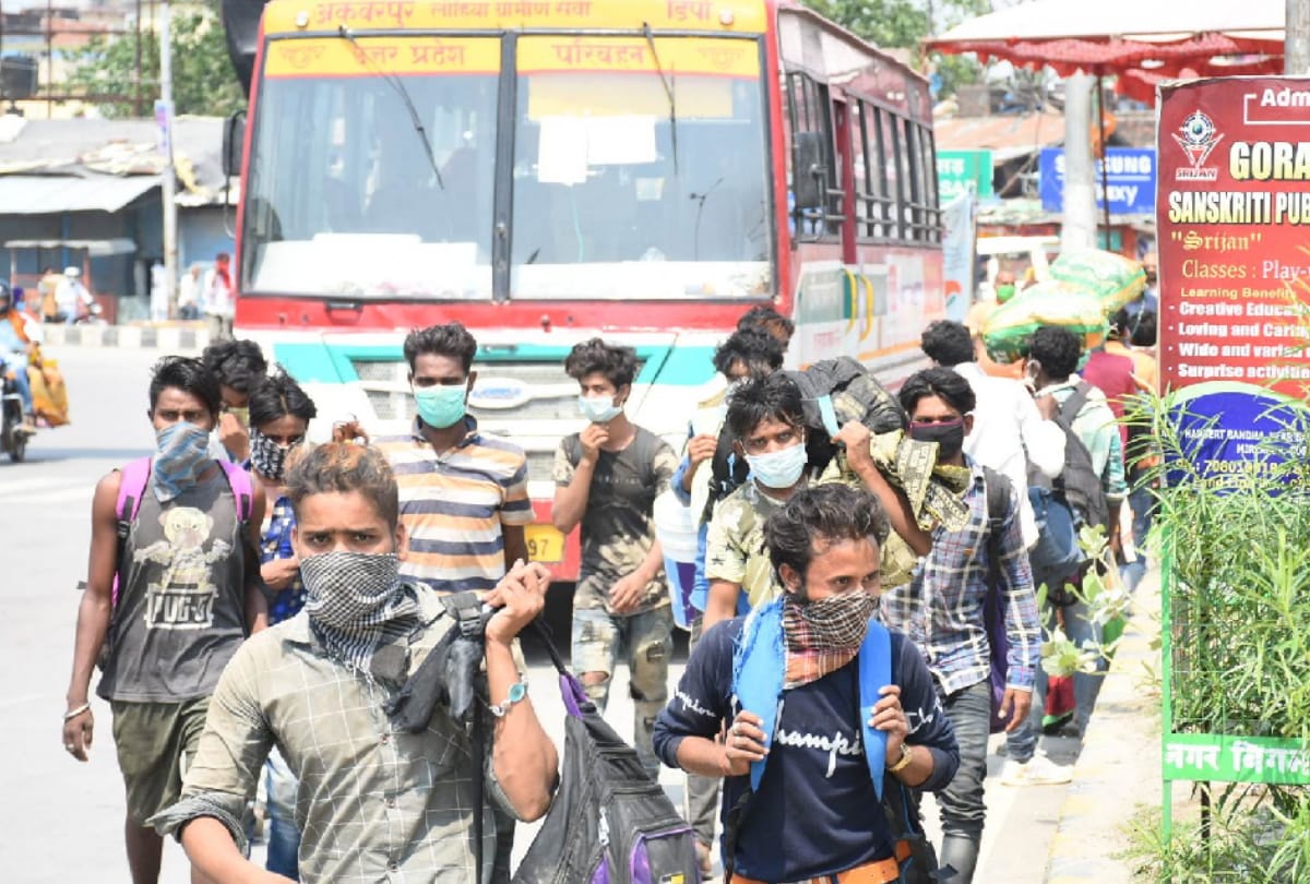 Migrant laborers will be trained by running short term training program for skill development in gorakhpur