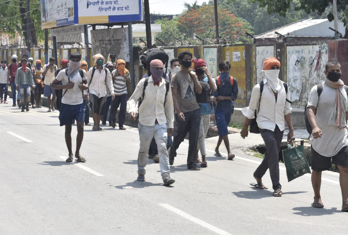 Workers Migrating From sikandrabad And telangana Due To Corona Infection