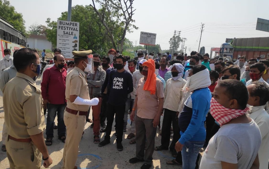 Temporary workers protest to demand money for lockdown period