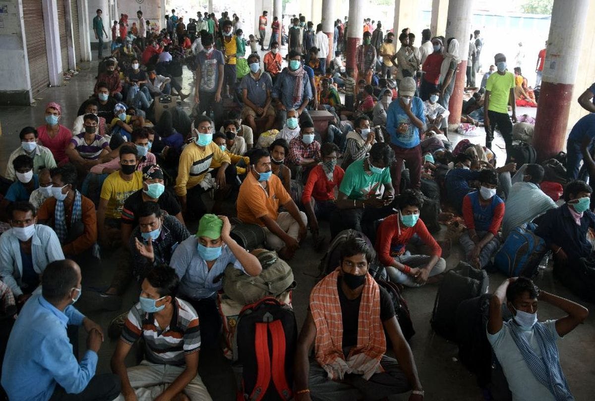 Migrant Workers Came Isbt For Reach Home