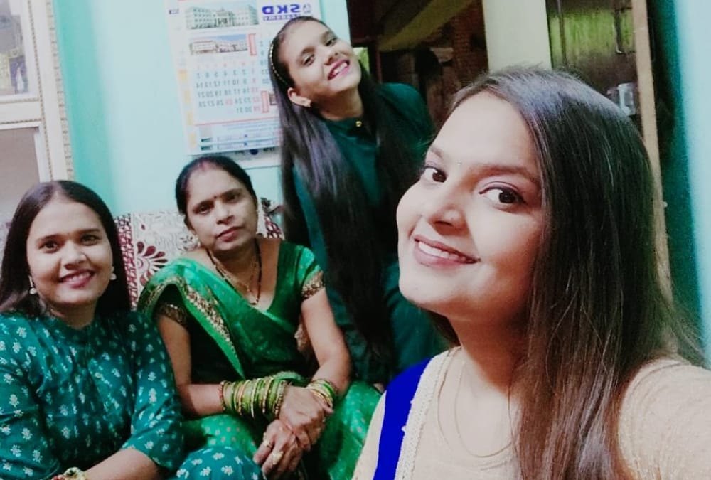people give their message on mother's day.