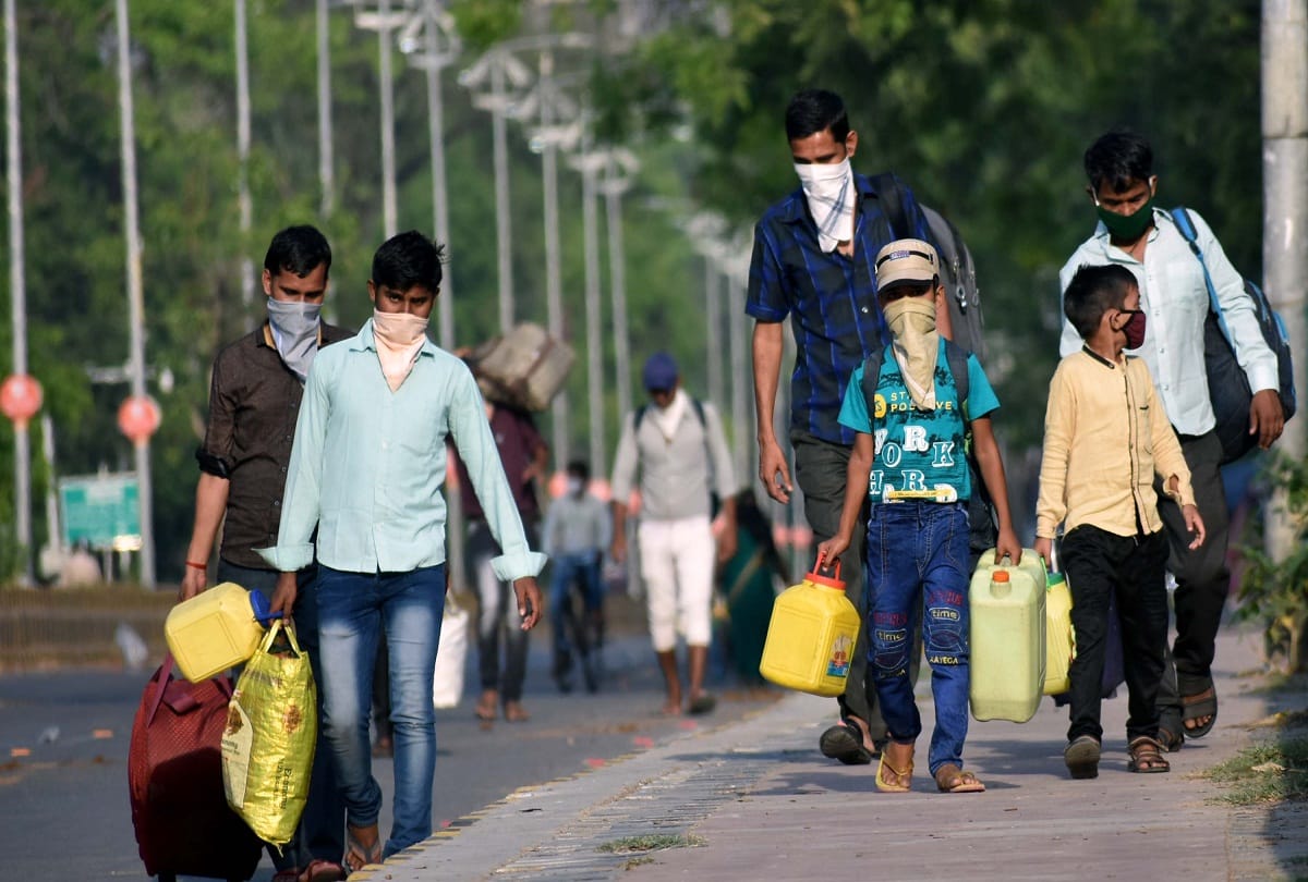 1301 arrived from Baroda to Prayagraj, charged Rs 575 each