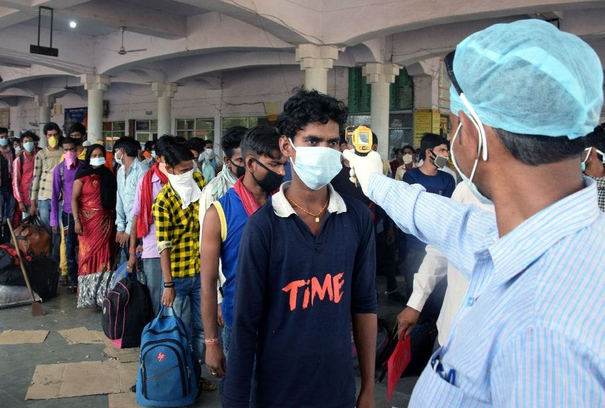 Migrant Workers Came Isbt For Reach Home