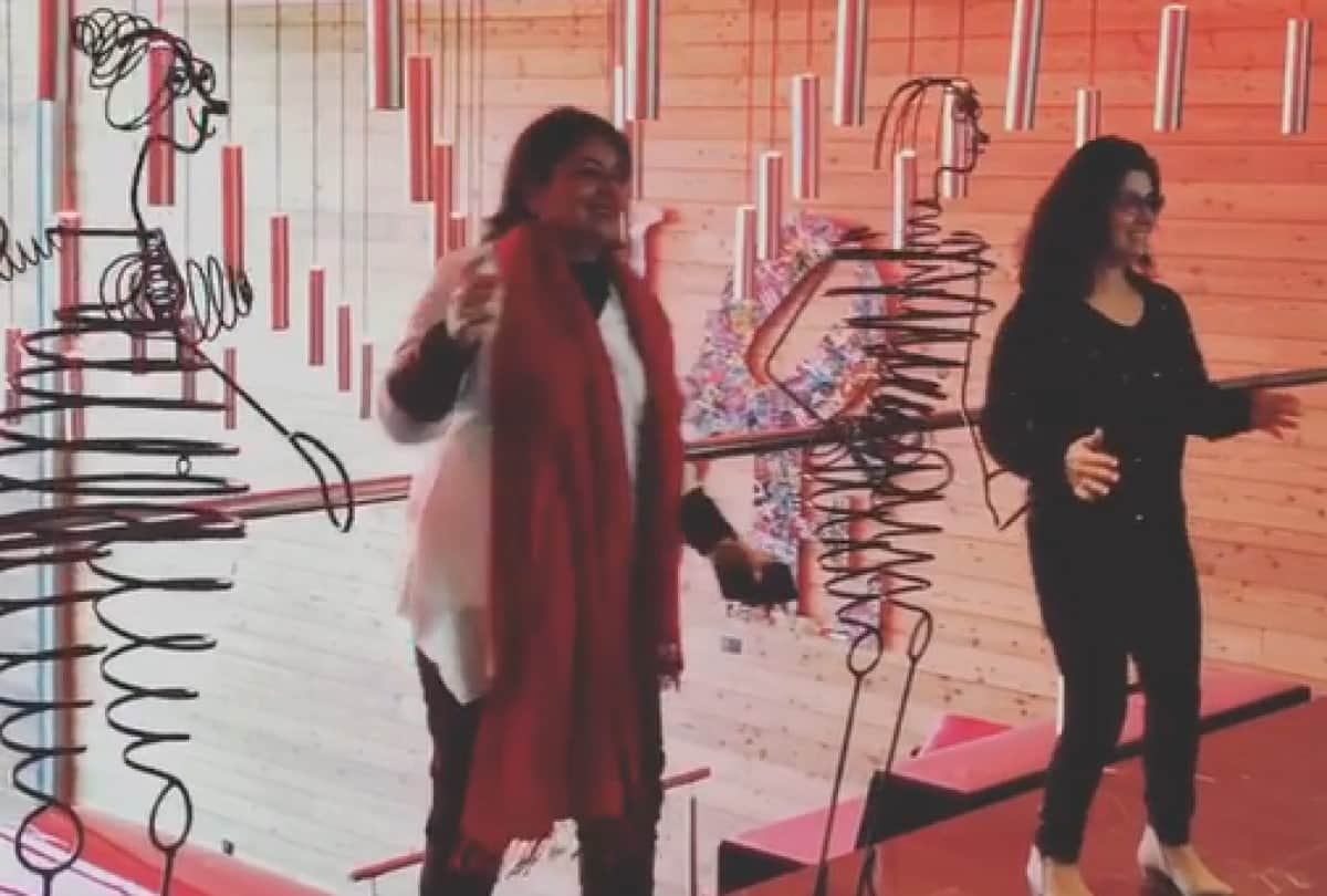 priyanka chopra mother madhu chopra and mother in law denis jonas dance video viral