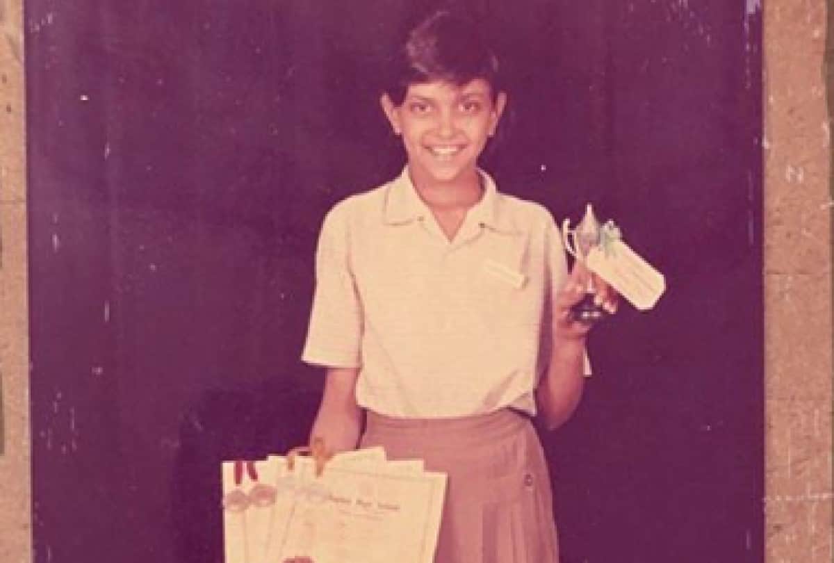Deepika Padukone share throwback photo from school days
