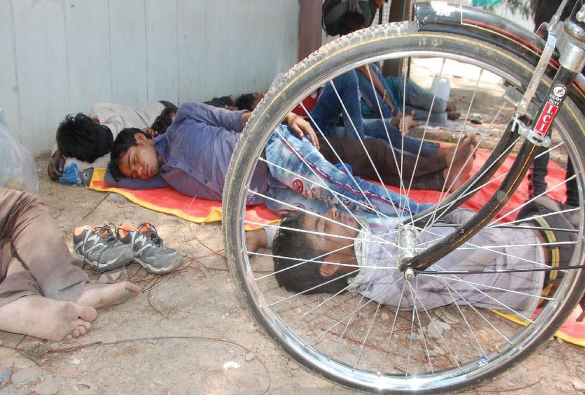 Amar Ujala ground report on migrant workers