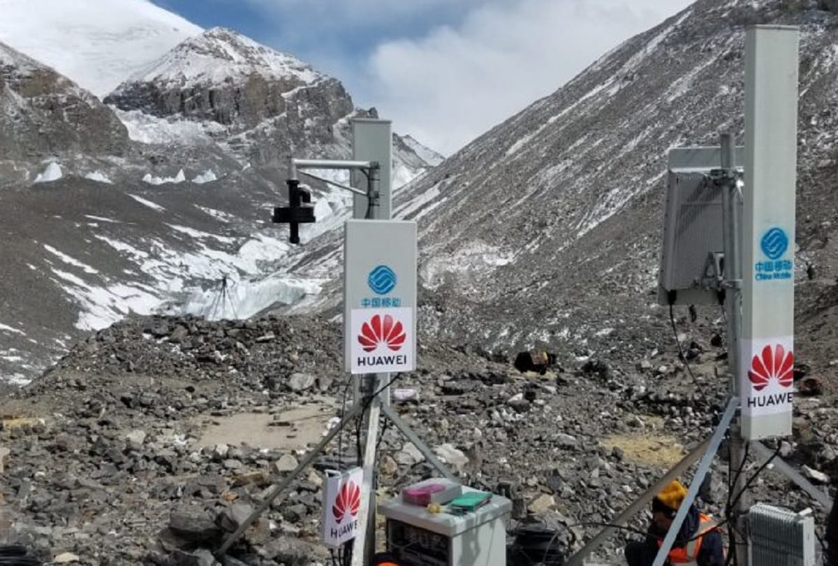 Mount Everest News in Hindi: Chinese media on Mt Chomolungma‘s 5g base station trolled badly on social media