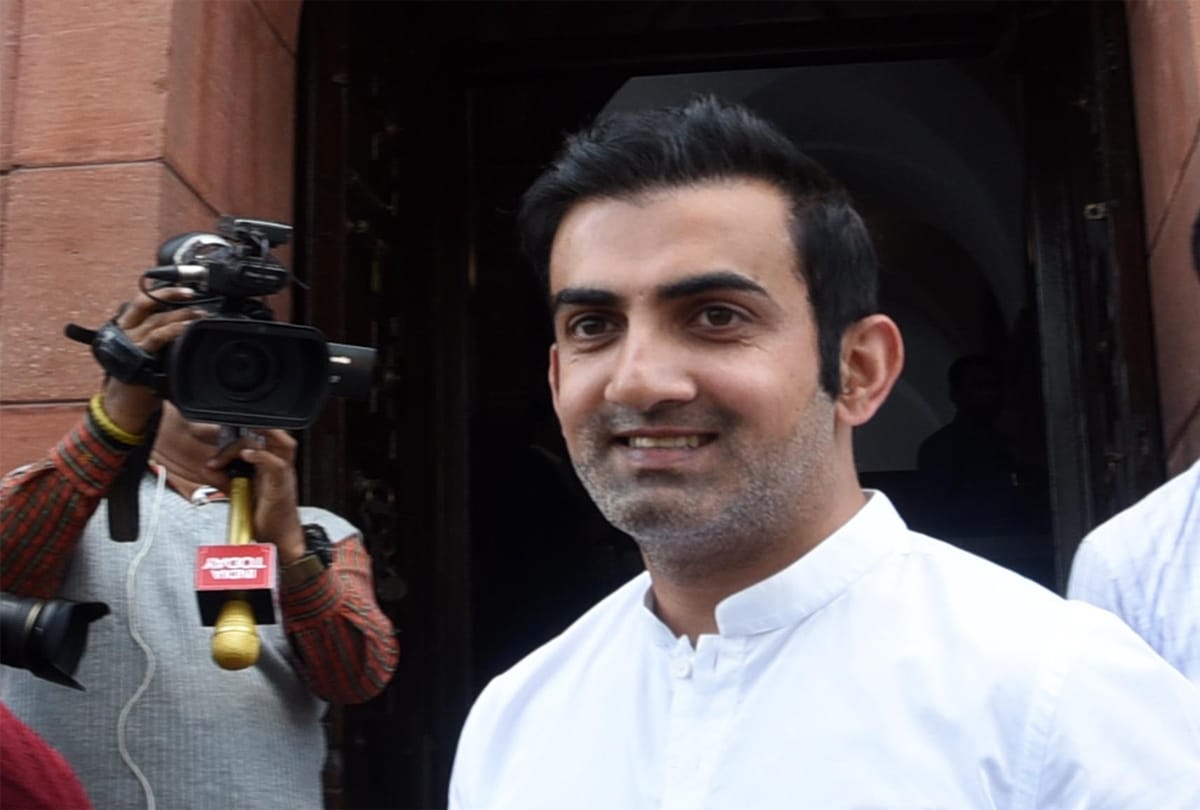 MP Gautam Gambhir inaugurates Smog Tower in Gandhi Nagar area