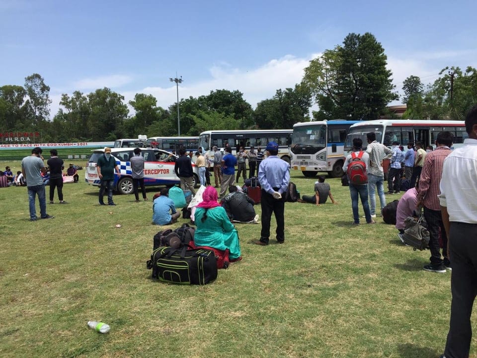Lockdown In Uttarakhand: Many Migrants Return to Punjab and Bengal by bus