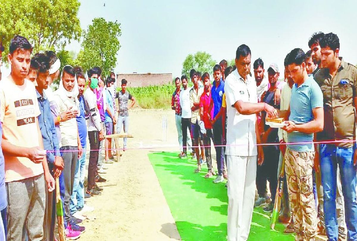 FIR against 18 people for violating lockdown in mainpuri