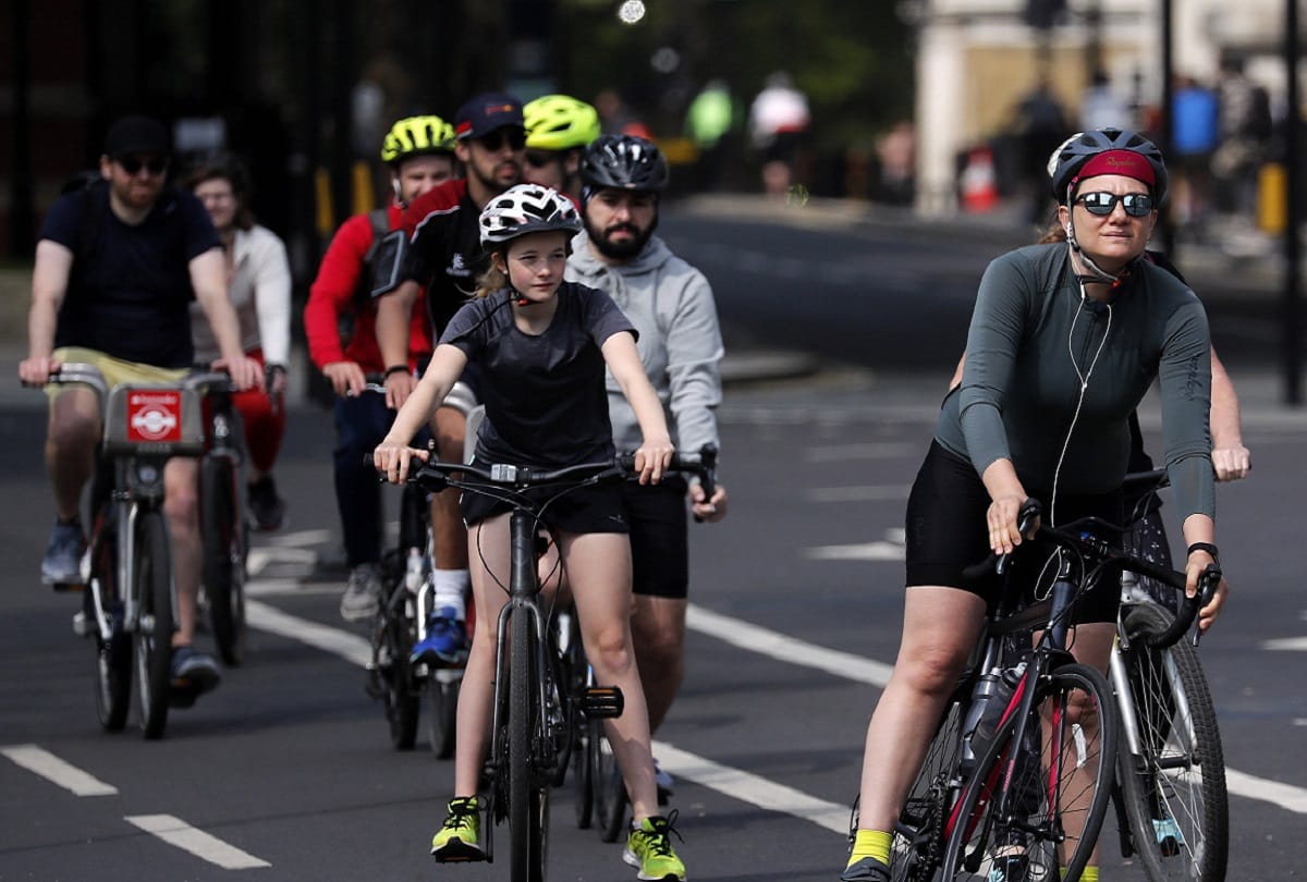 United Kingdom's Economy shrinks by one fifth under lockdown
