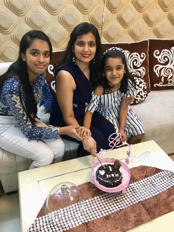 mothers day special kids prepare card for mothers write sweet messages