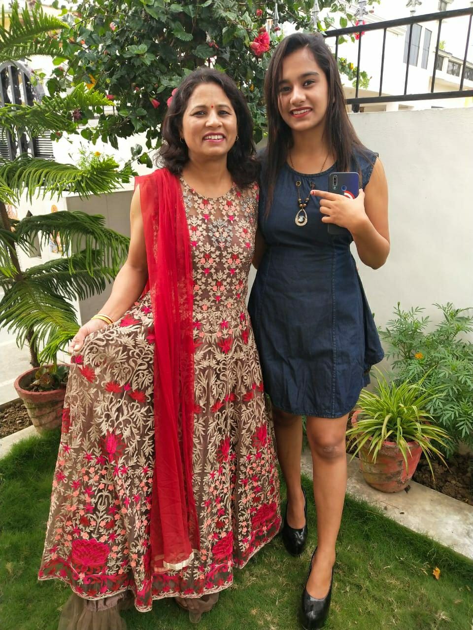 Mothers Day 2020: dehradun parineeti wins online photo contest